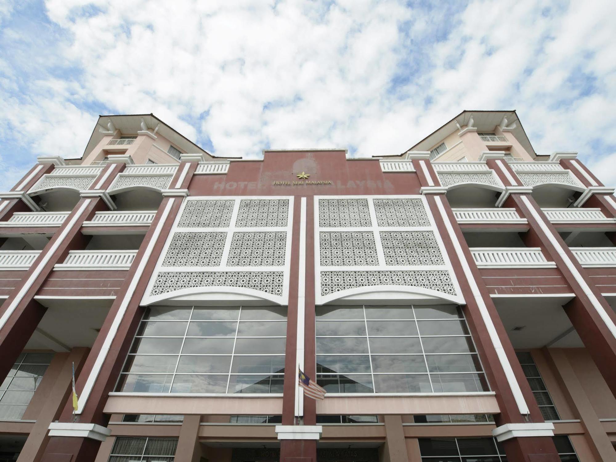 Hotel Seri Malaysia Kepala Batas Kepala Batas  Exterior photo